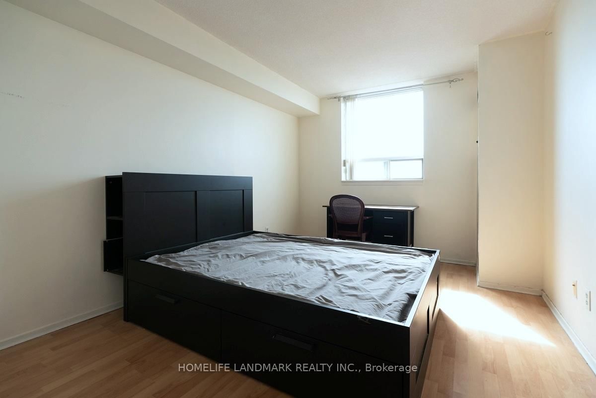 2466 Eglinton Ave E, unit 1005 for rent