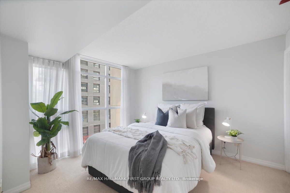 1600 Charles St, unit 401 for sale