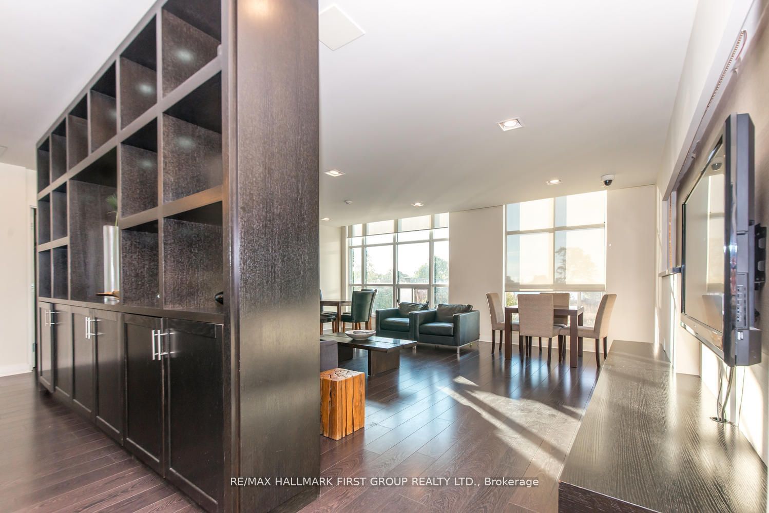 1600 Charles St, unit 401 for sale