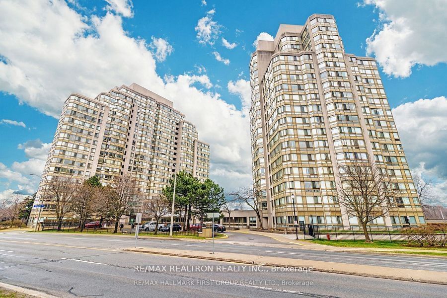 3233 Eglinton Ave E, unit 1306 for rent