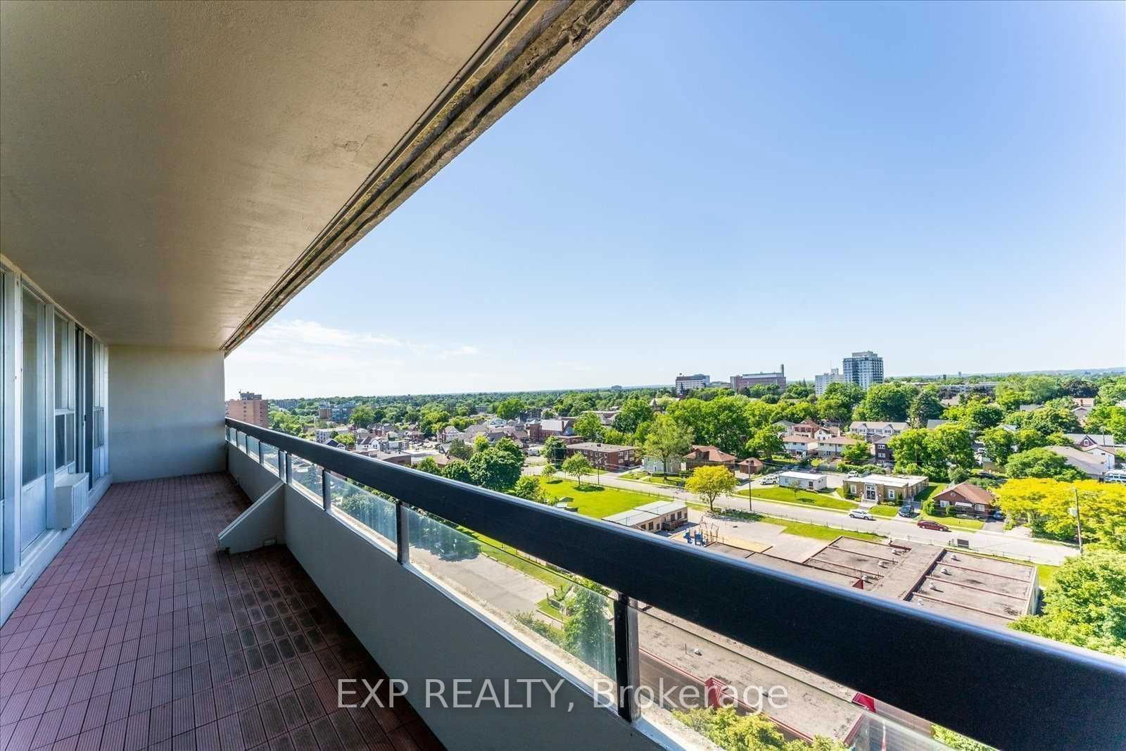 55 William St E, unit 1205 for rent