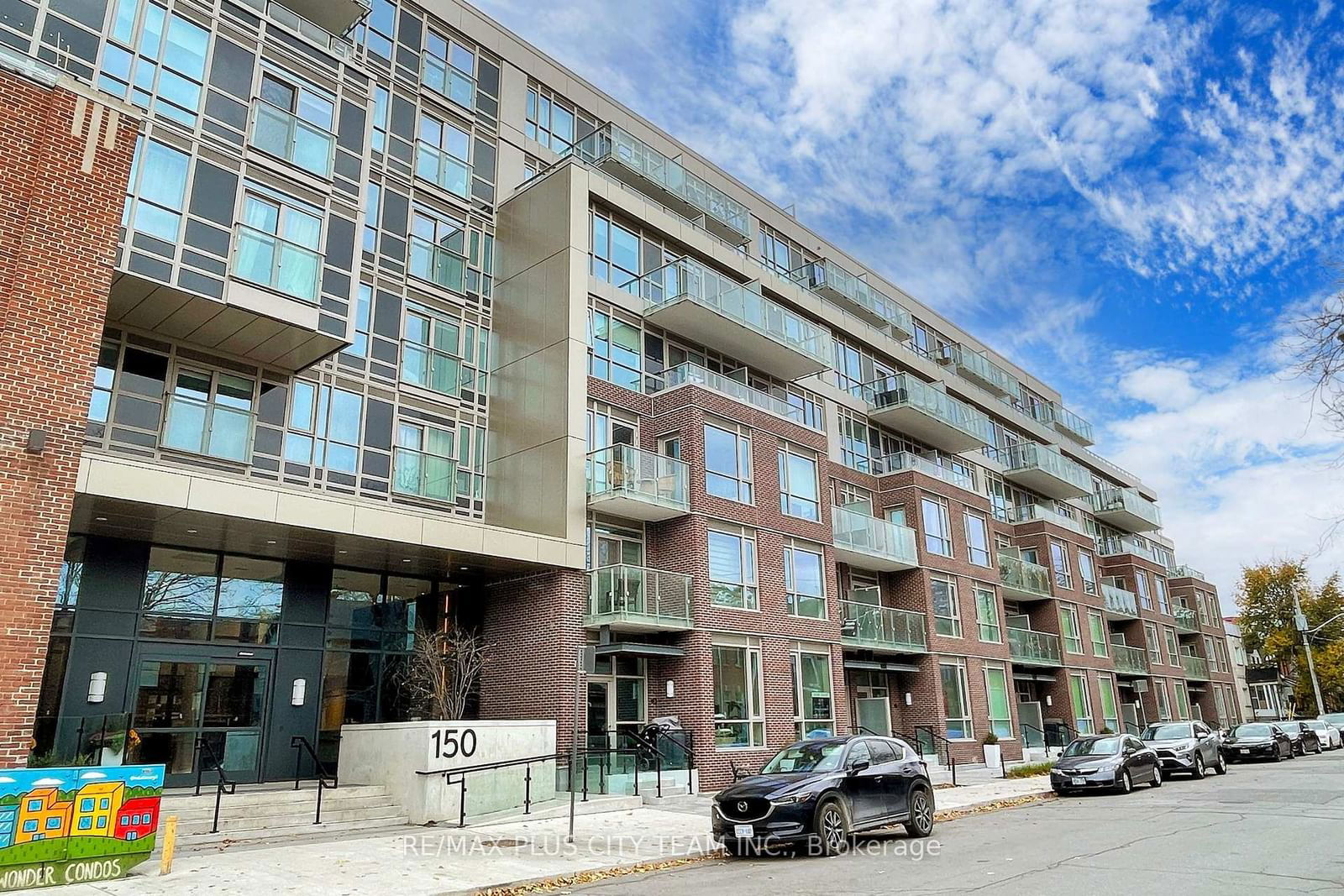 150 Logan Ave, unit 617 for sale