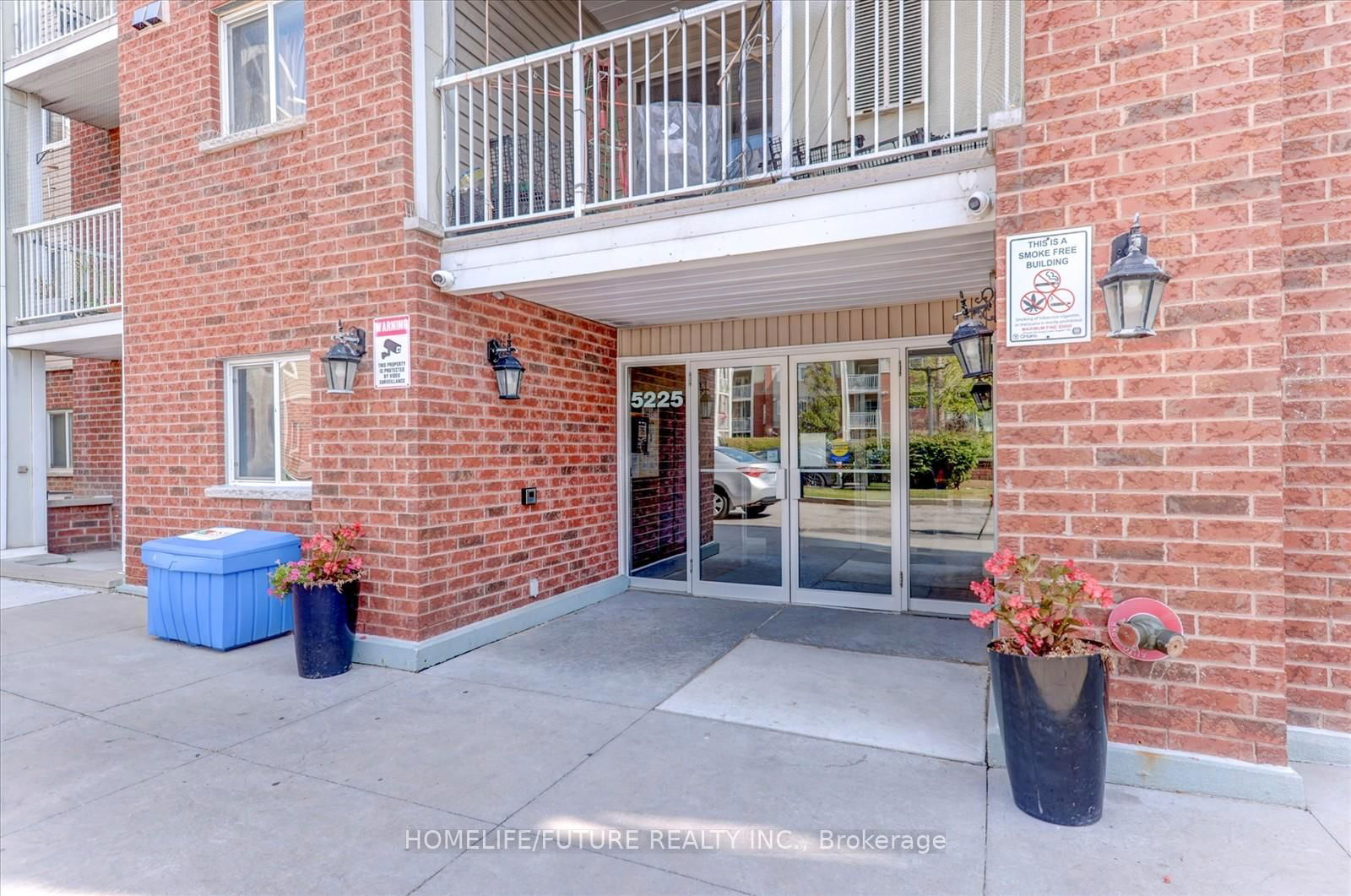 5225 Finch Ave E, unit 205 for sale