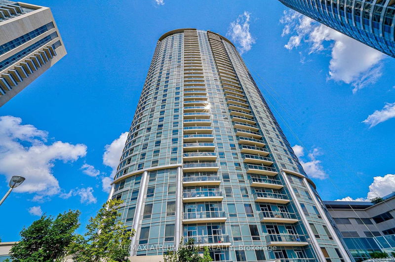 135 Village Green Sq, unit 3422 for sale