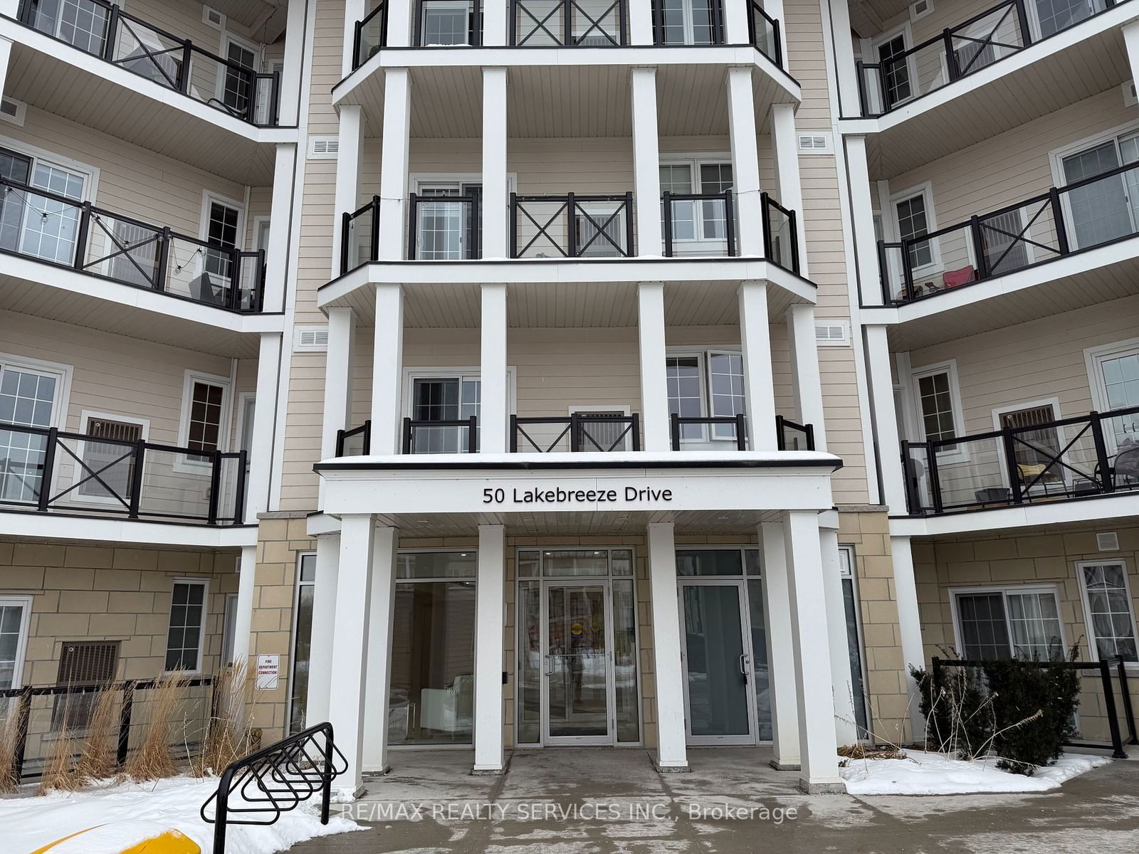 50 Lakebreeze Dr, unit 229 for rent