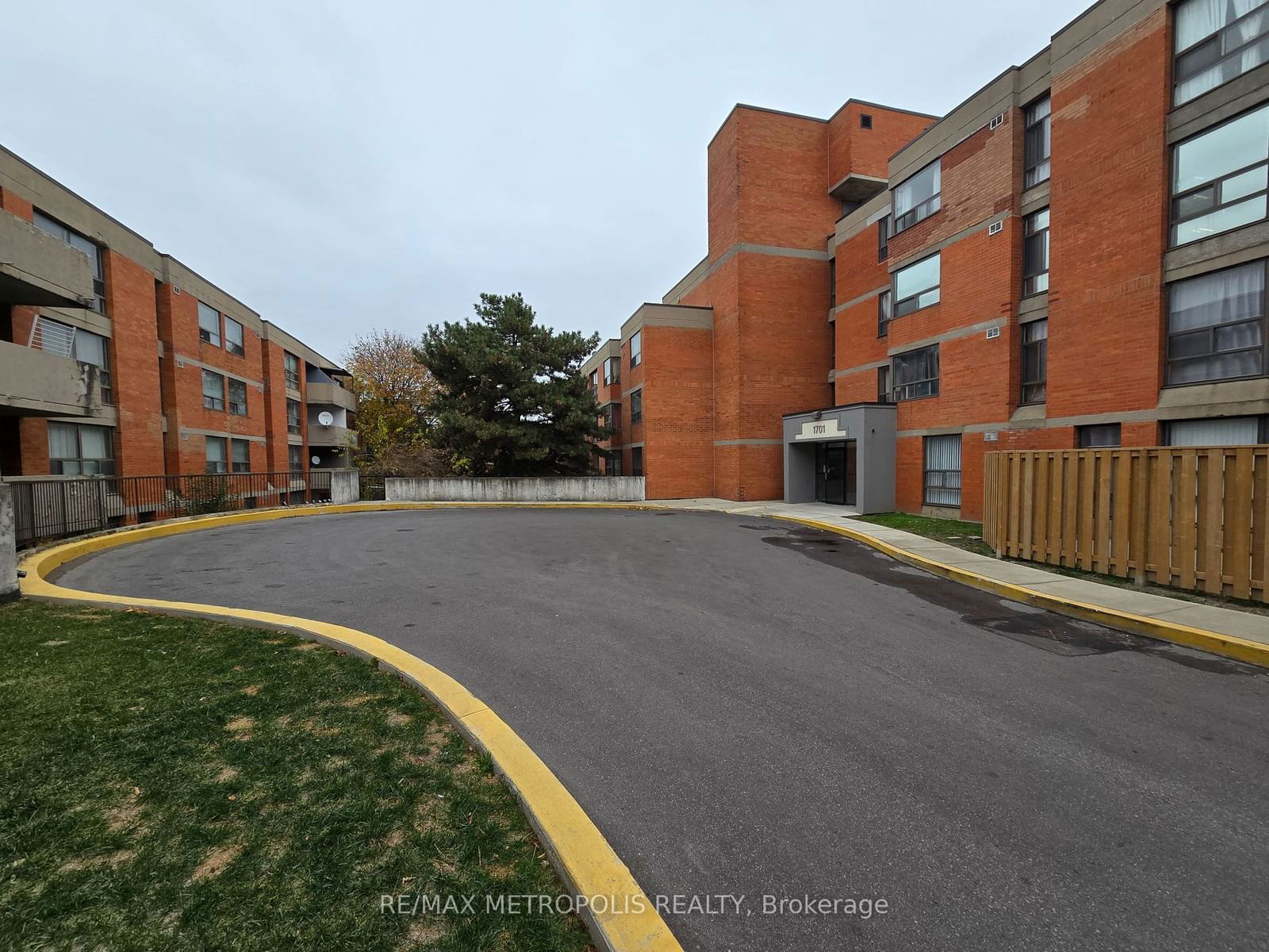 1701, 1703, 1705 Mccowan Condos, Scarborough, Toronto