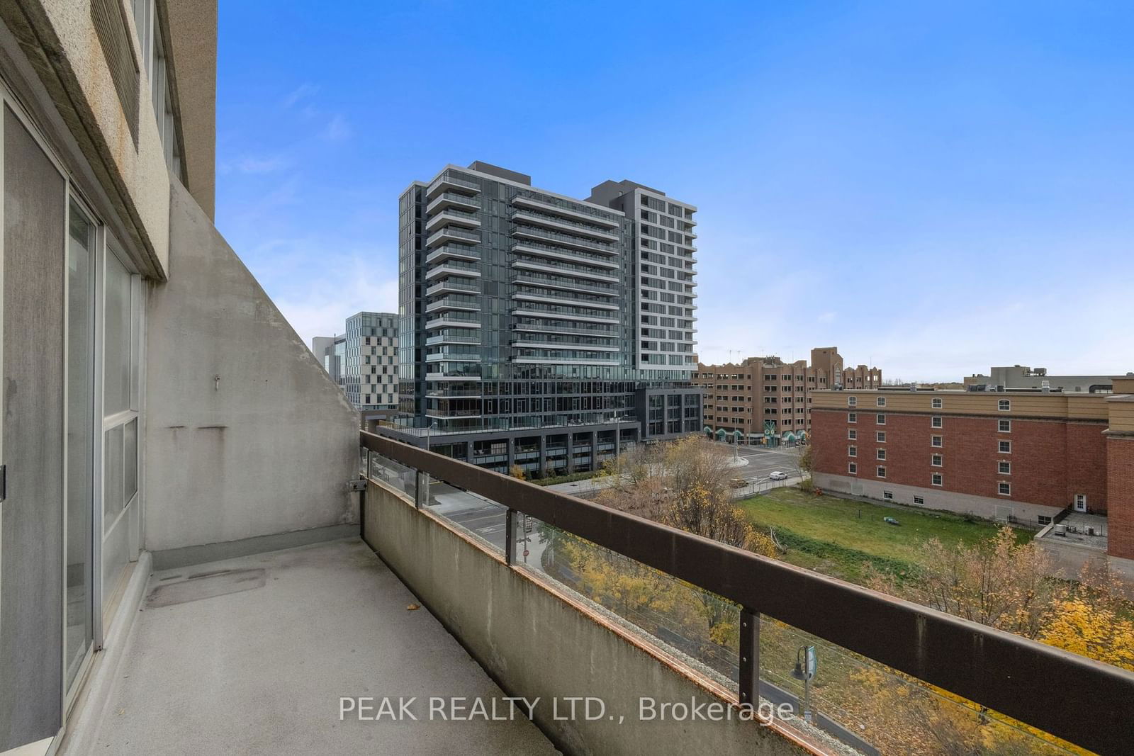 Mclaughlin Square Condos, Oshawa, Toronto