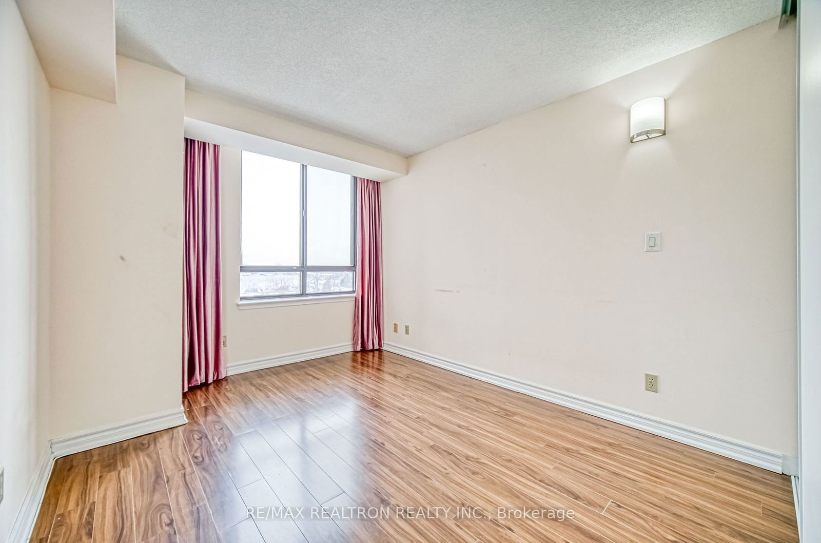 25 Bamburgh Circ, unit 1029 for rent