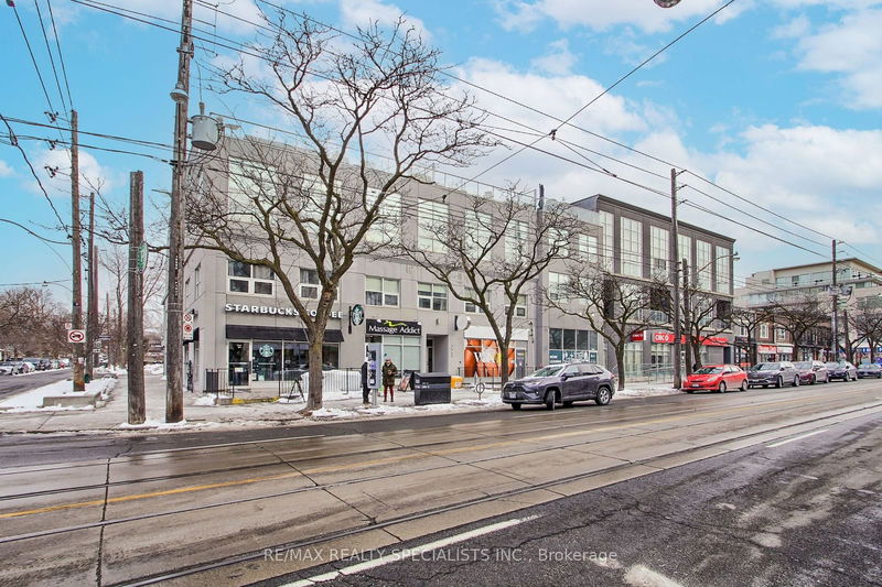 1842 Queen St E, unit 204 for sale