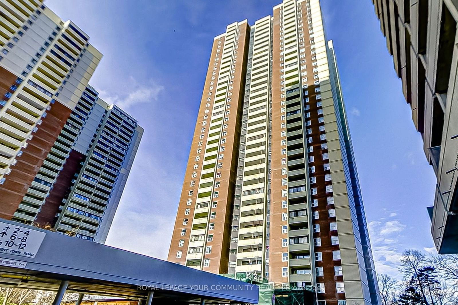 3 Massey Sq, unit 3404 for rent