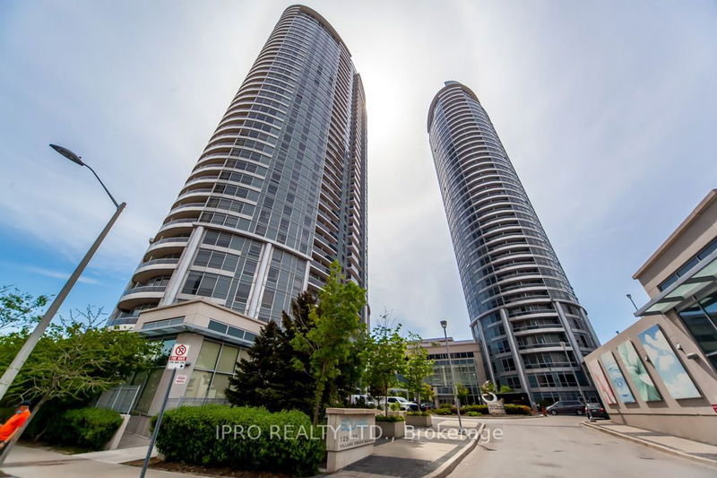 125 Village Green Sq, unit 2902 for rent