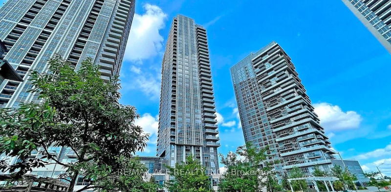 255 Village Green Sq, unit 409 for sale