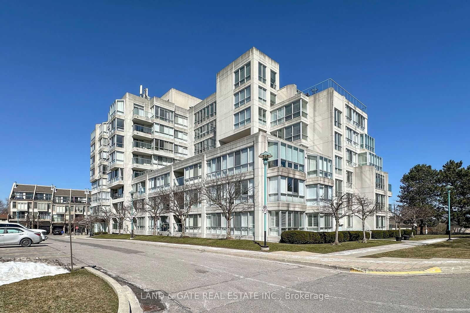 25 Cumberland Lane, unit 112 for sale