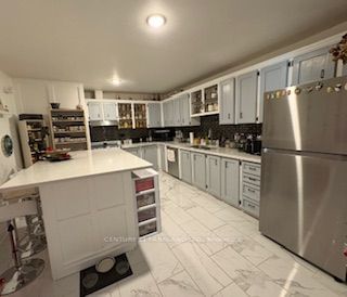 4060 Lawrence Ave E, unit 111 for sale