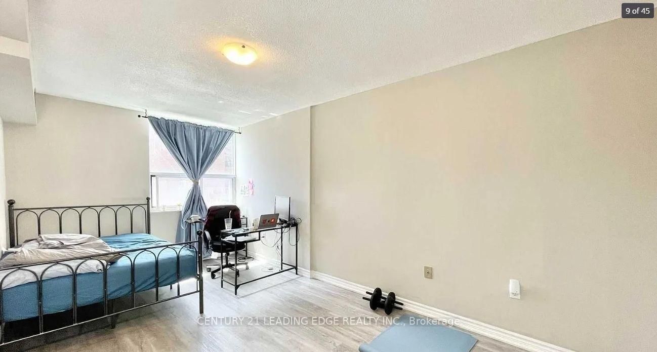 4062 Lawrence Ave E, unit 306 for sale