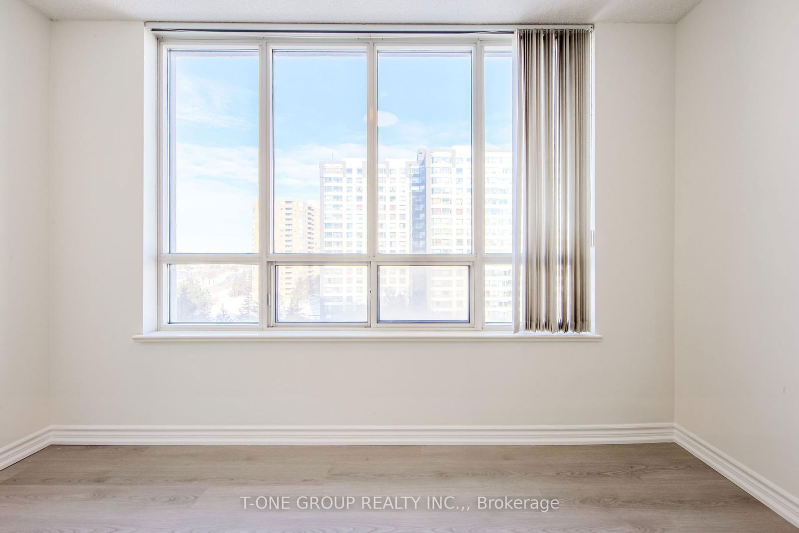 5039 Finch Ave E, unit 1013 for rent