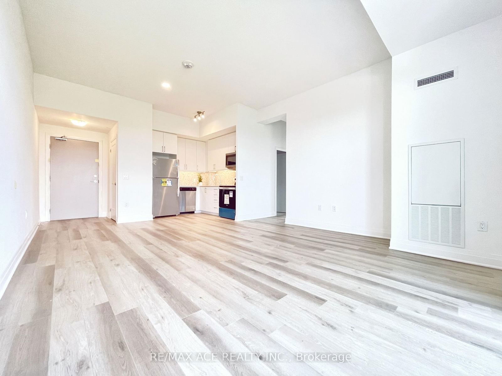 3220 Sheppard Ave E, unit 602 for rent