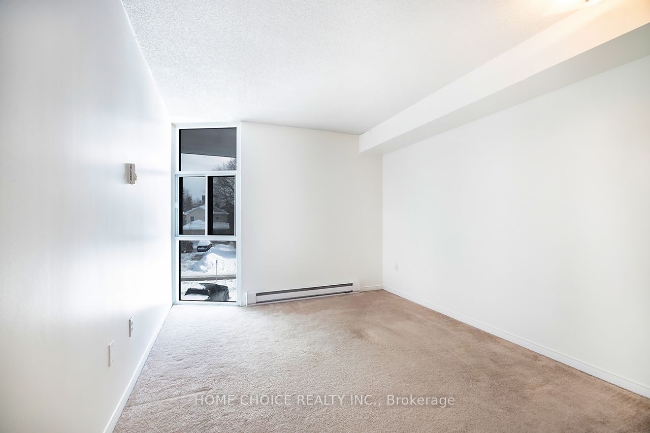 454 Centre St, unit 412 for sale