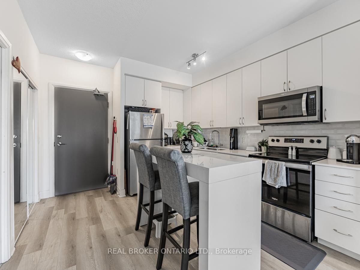 3220 Sheppard Ave E, unit 1206 for sale