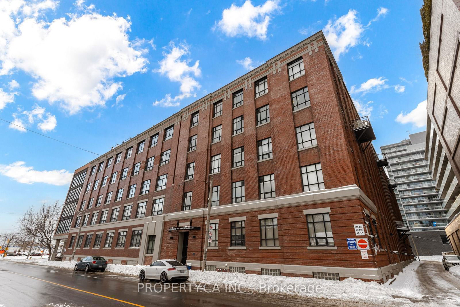 68 Broadview Ave, unit 225 for sale