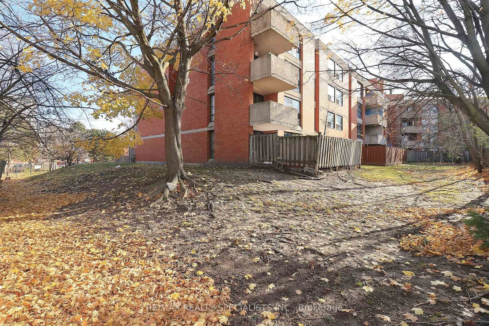 1705 MCCOWAN Rd, unit 411 for sale