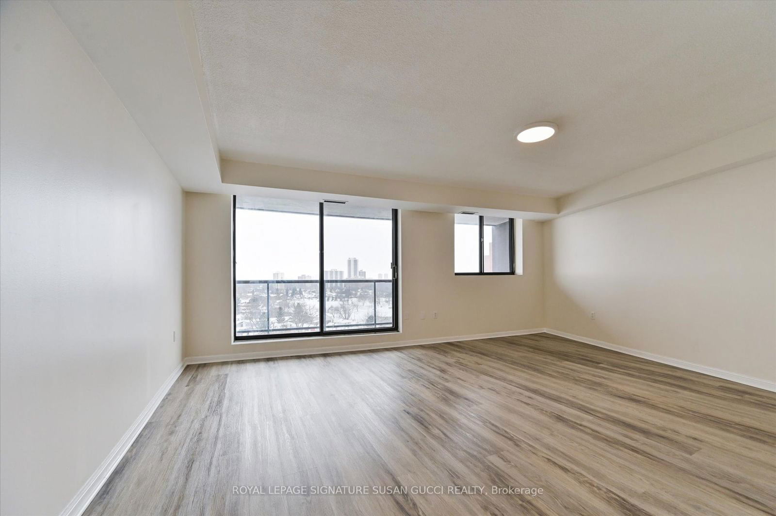 757 Victoria Park Ave, unit 1501 for sale