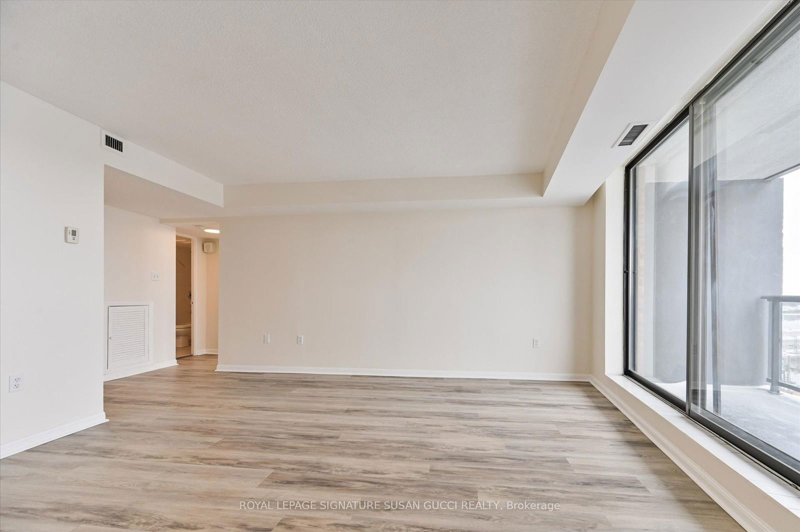 757 Victoria Park Ave, unit 1501 for sale