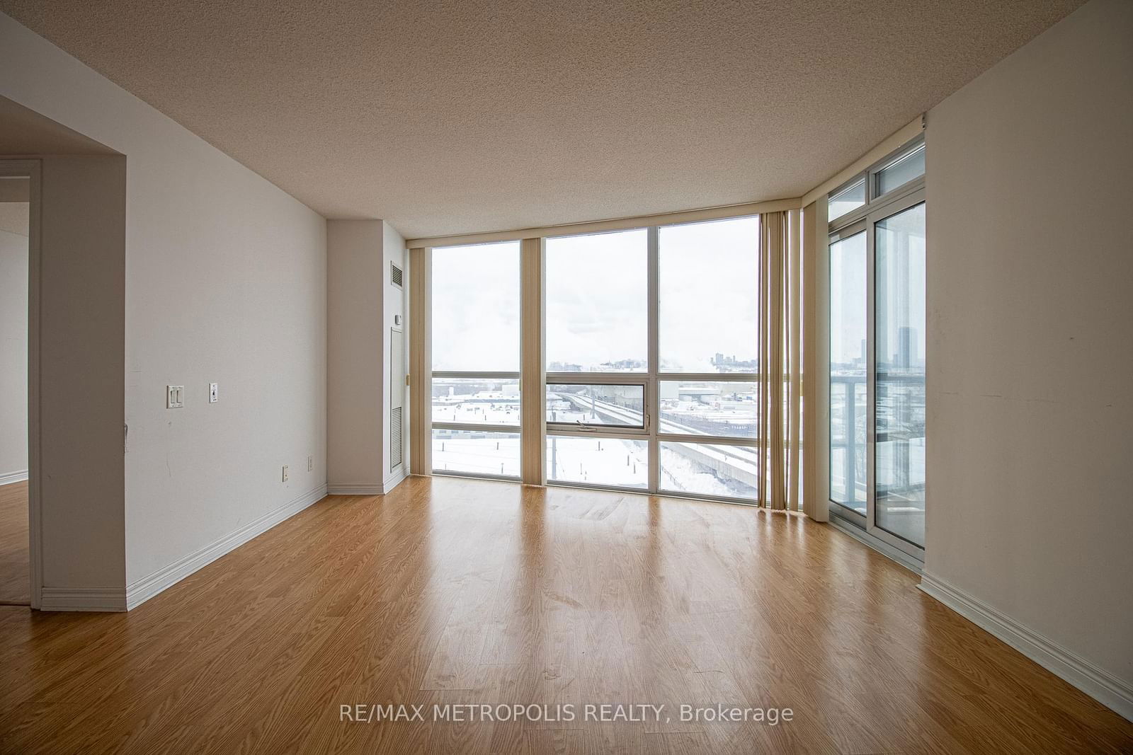 83 Borough Dr, unit 705 for rent