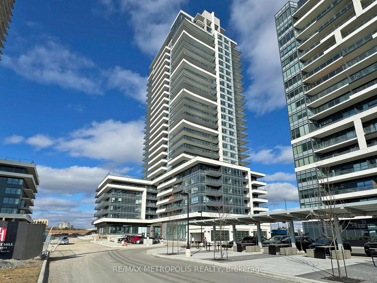 Universal City Condos, Pickering, Toronto