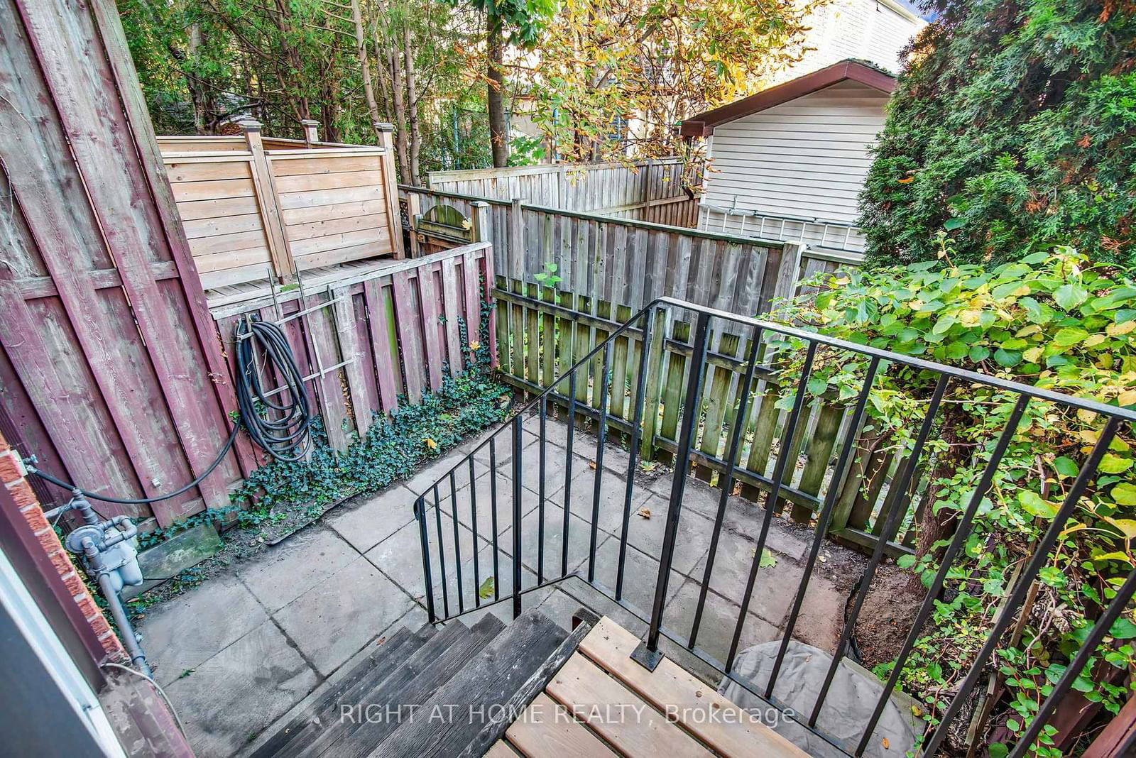 2716 St Clair Ave Townhouses, East York, Toronto