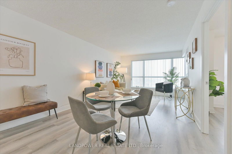 125 Village Green Sq, unit 1812 for sale