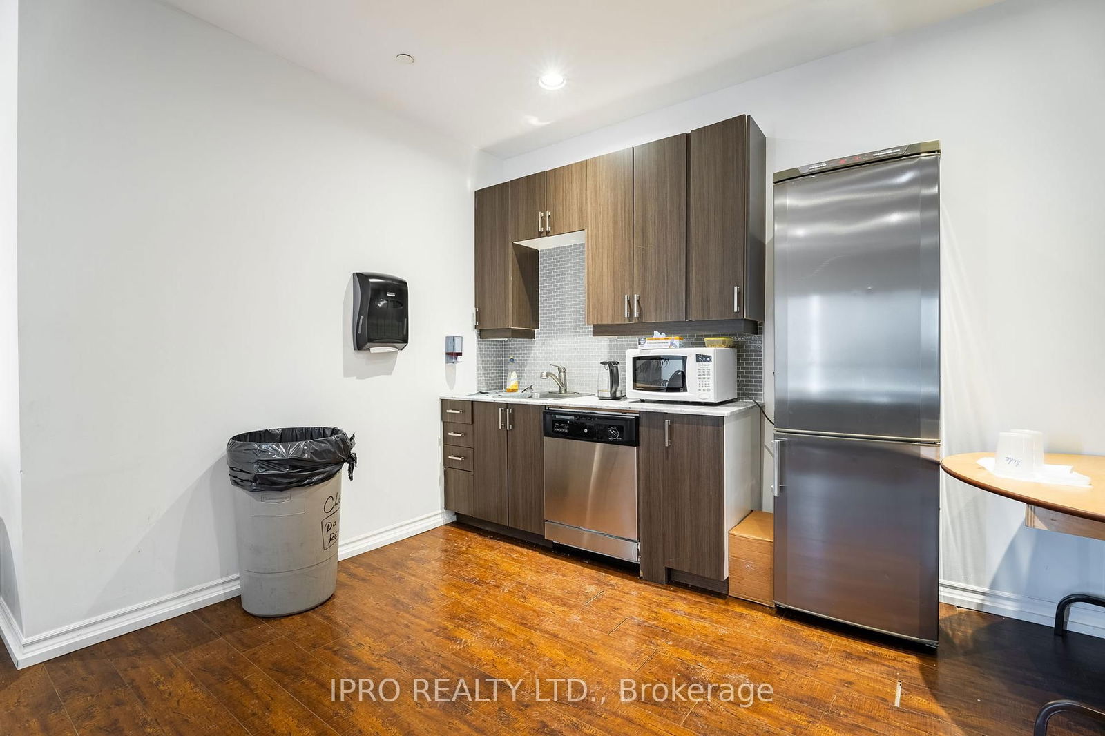 1328 Birchmount Rd, unit 308 for sale