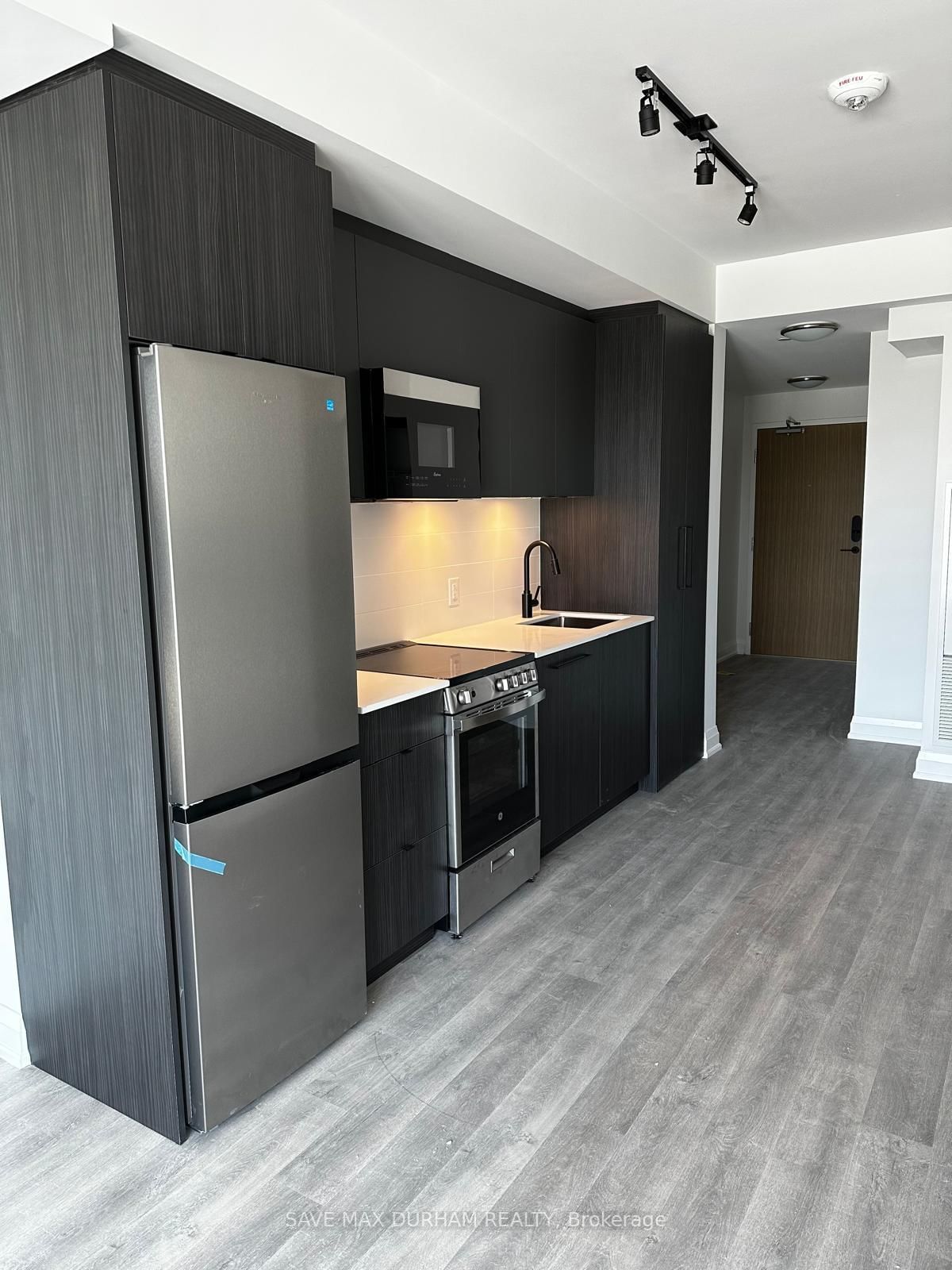 2369 Danforth Ave, unit 616 for rent