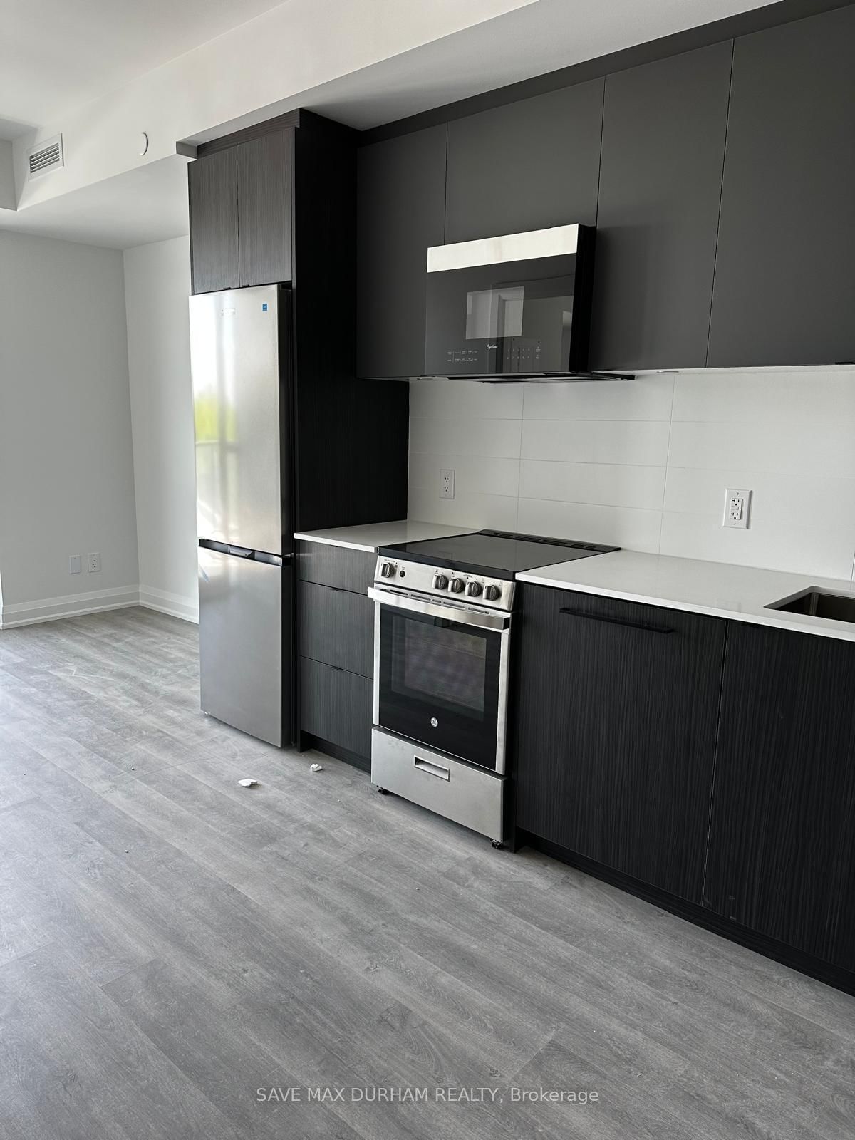 2369 Danforth Ave, unit 616 for rent