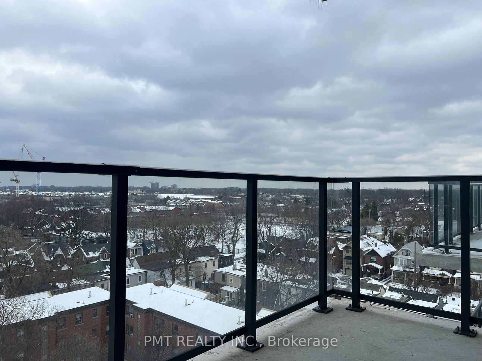 2369 Danforth Ave, unit 907 for rent