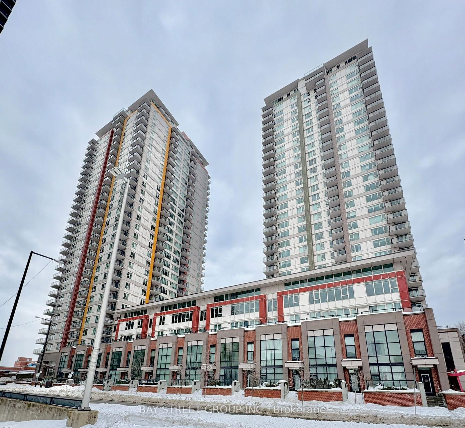 25 Town Centre Crt, unit 609 for rent