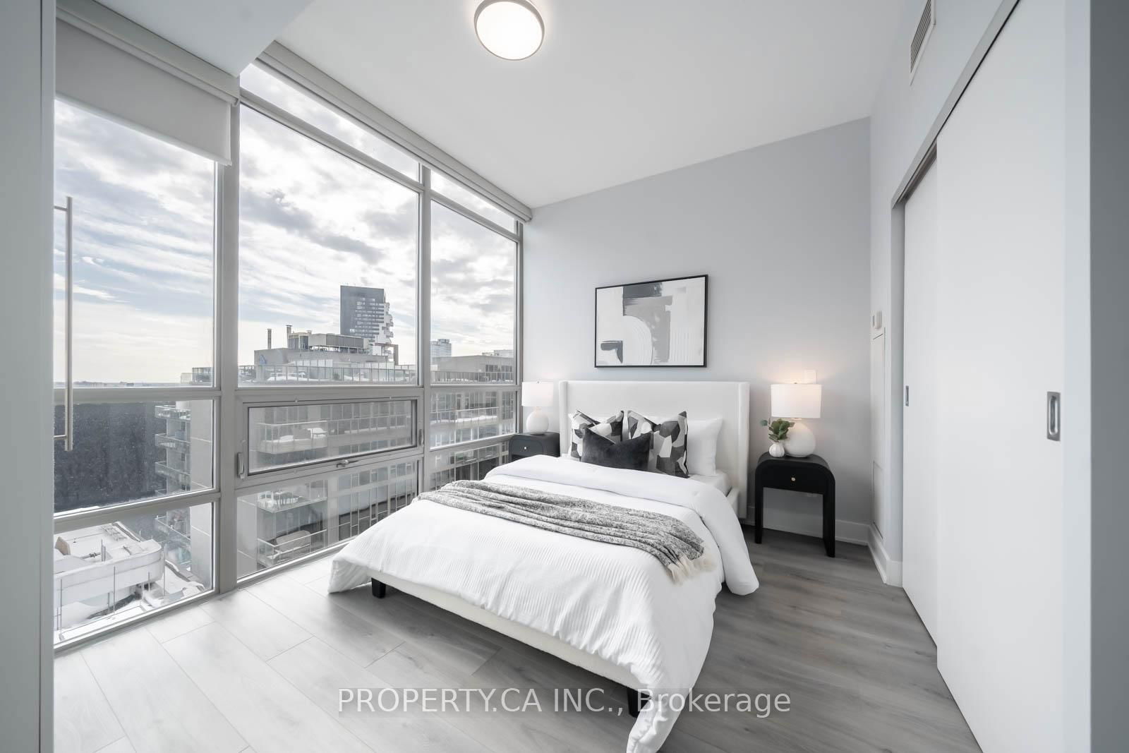 630 Queen St E, unit 810 for sale