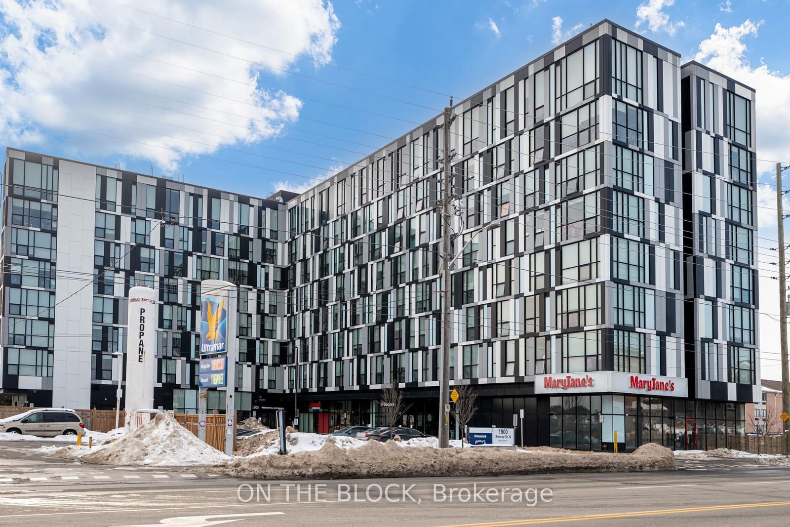 1900 Simcoe St N, unit 223 for sale