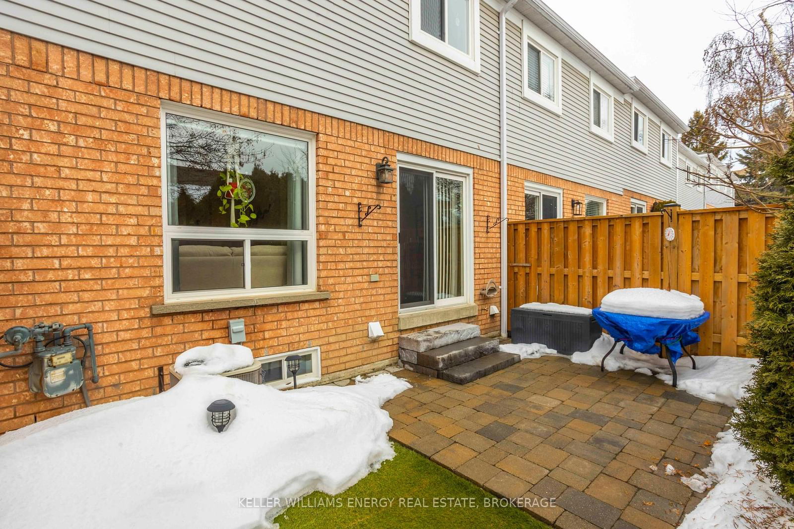 10 Bassett Blvd Townhomes, Whitby, Toronto