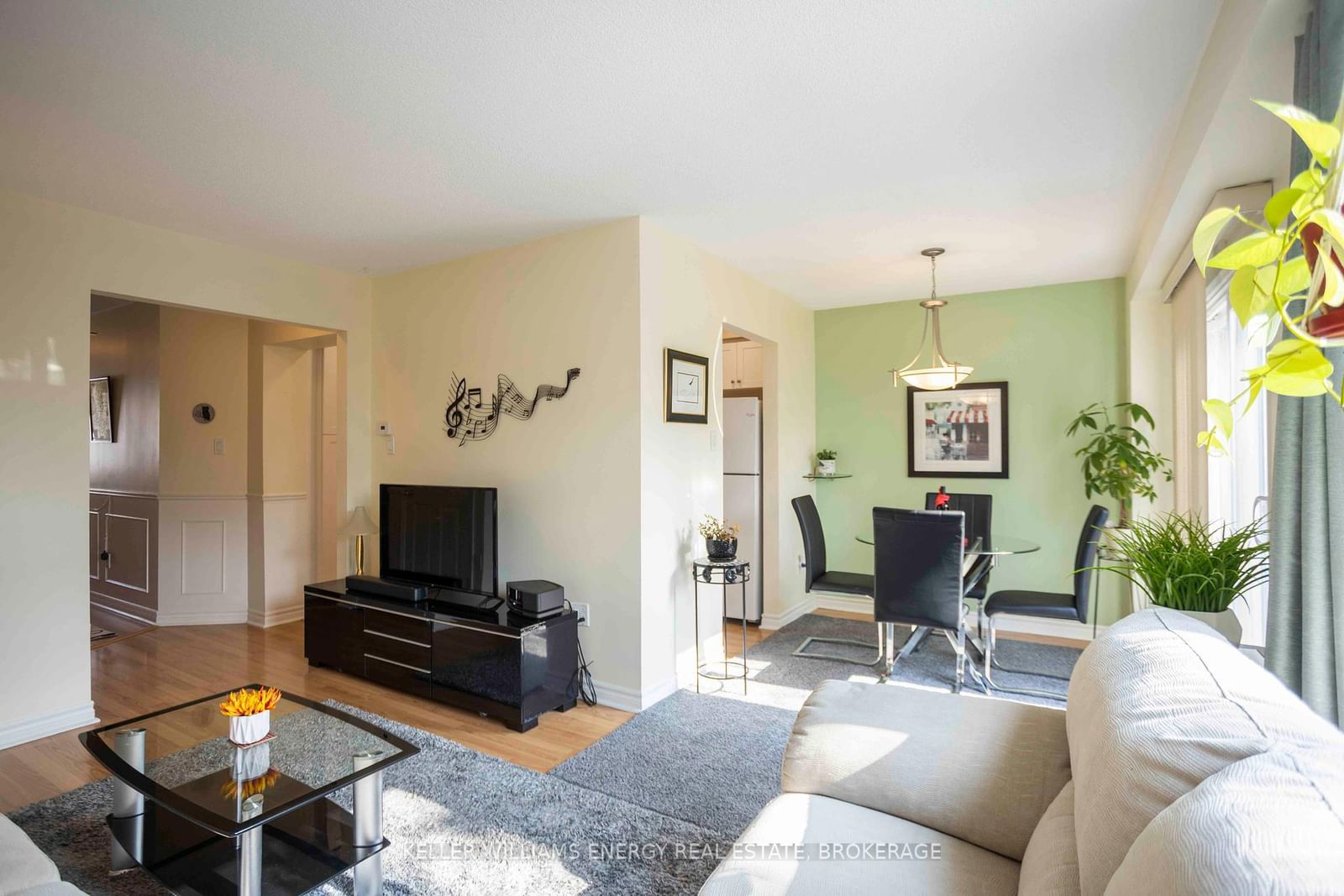 10 Bassett Blvd Townhomes, Whitby, Toronto