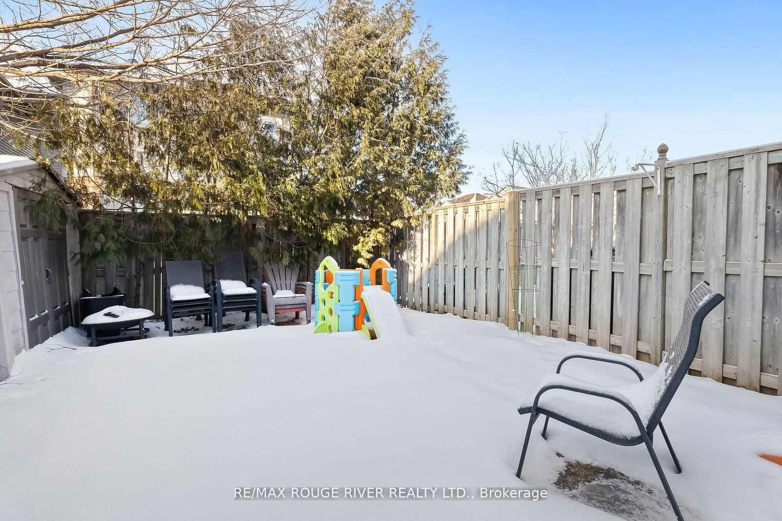 Greengrove Way Townhomes, Whitby, Toronto