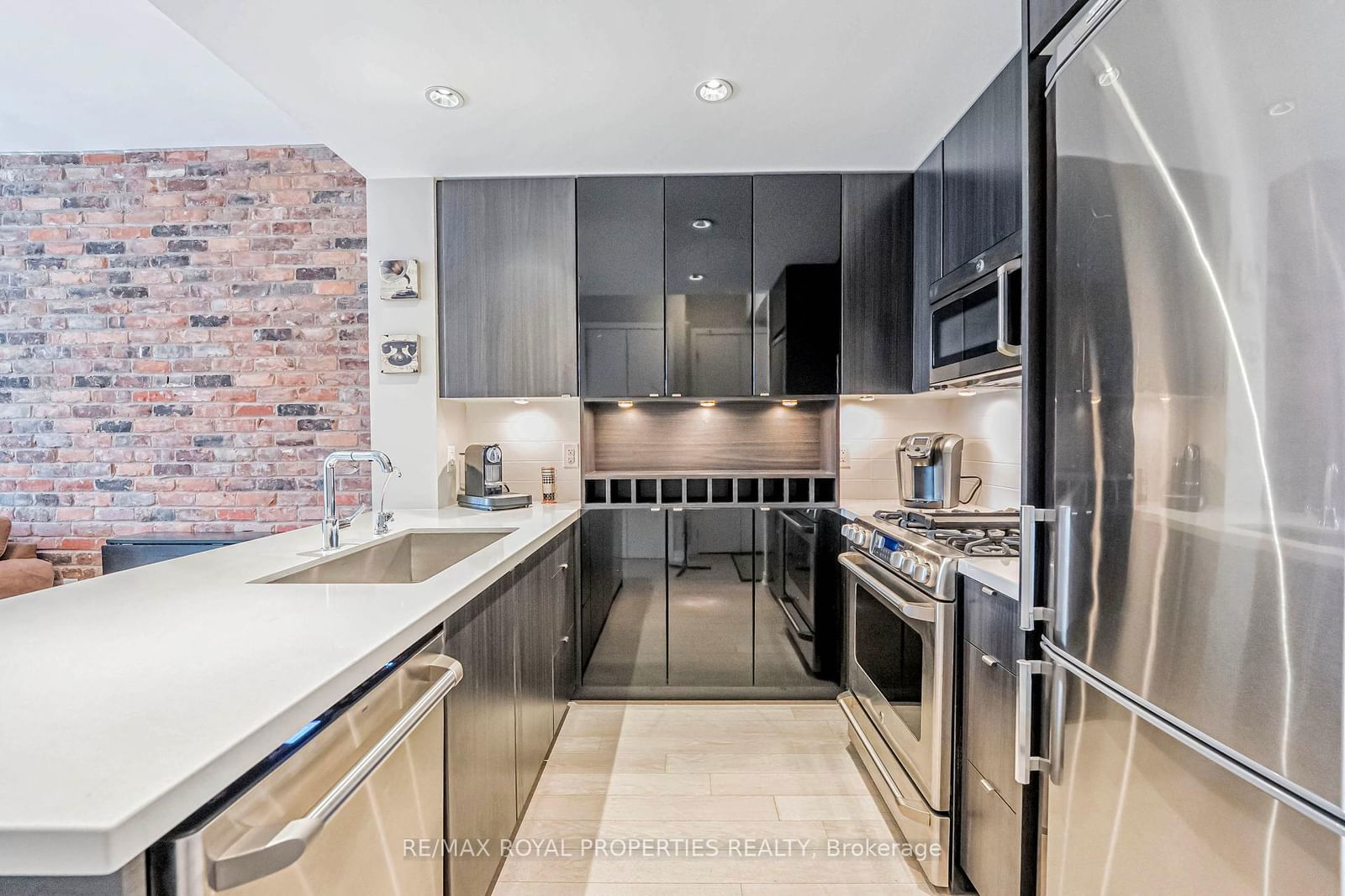 88 Colgate Ave, unit 328 for sale