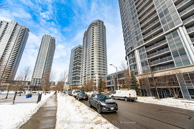 181 Village Green Sq, unit 216 for sale