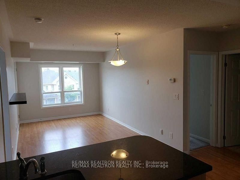 10 Mendelssohn St, unit 311 for sale