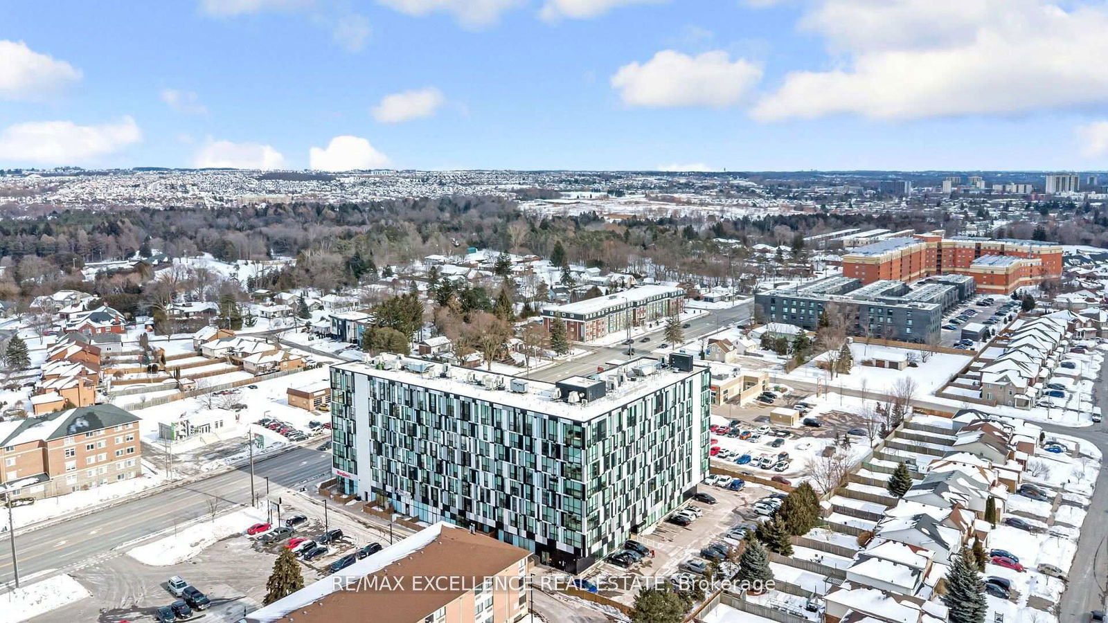 1900 Simcoe St N, unit 413 for sale