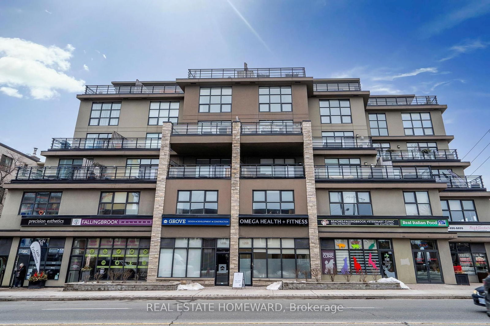 160 Fallingbrook Rd, unit 304 for sale