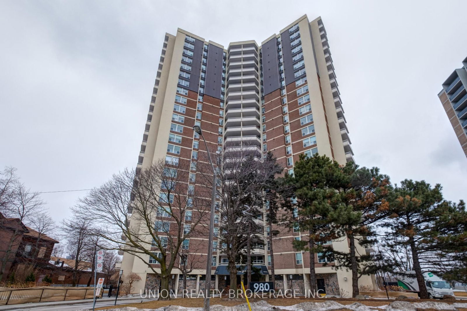 980 Broadview Ave, unit 1202 for sale