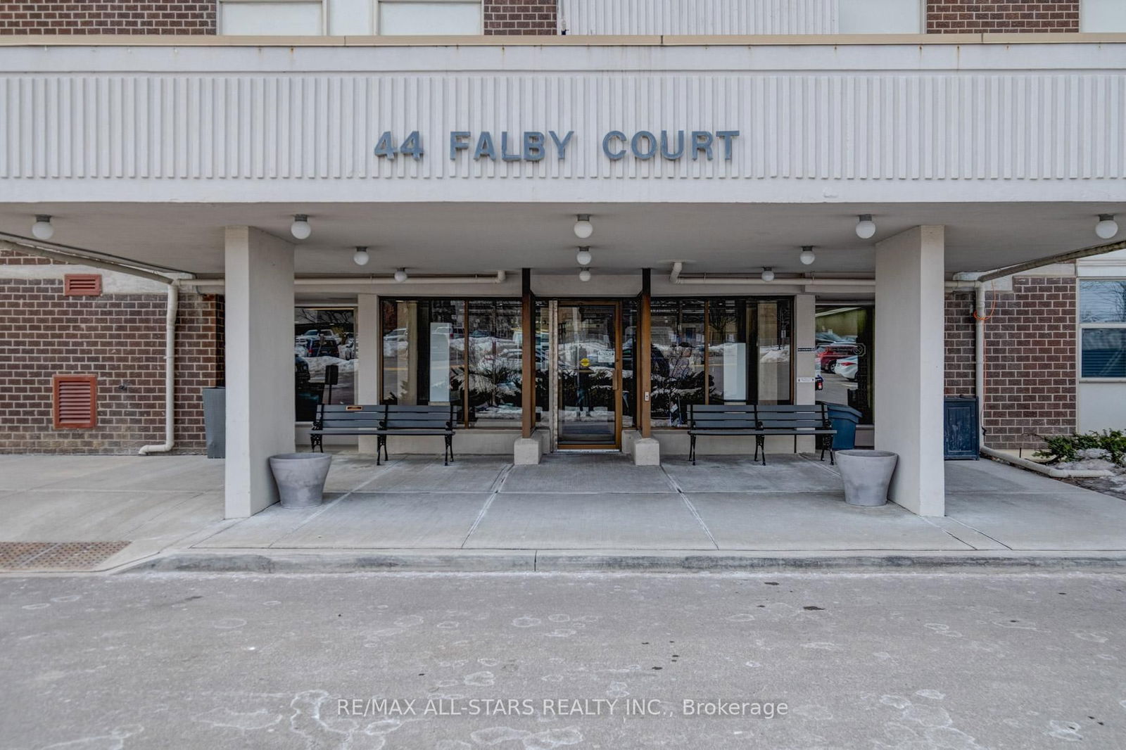 44 Falby Crt, unit 1602 for sale