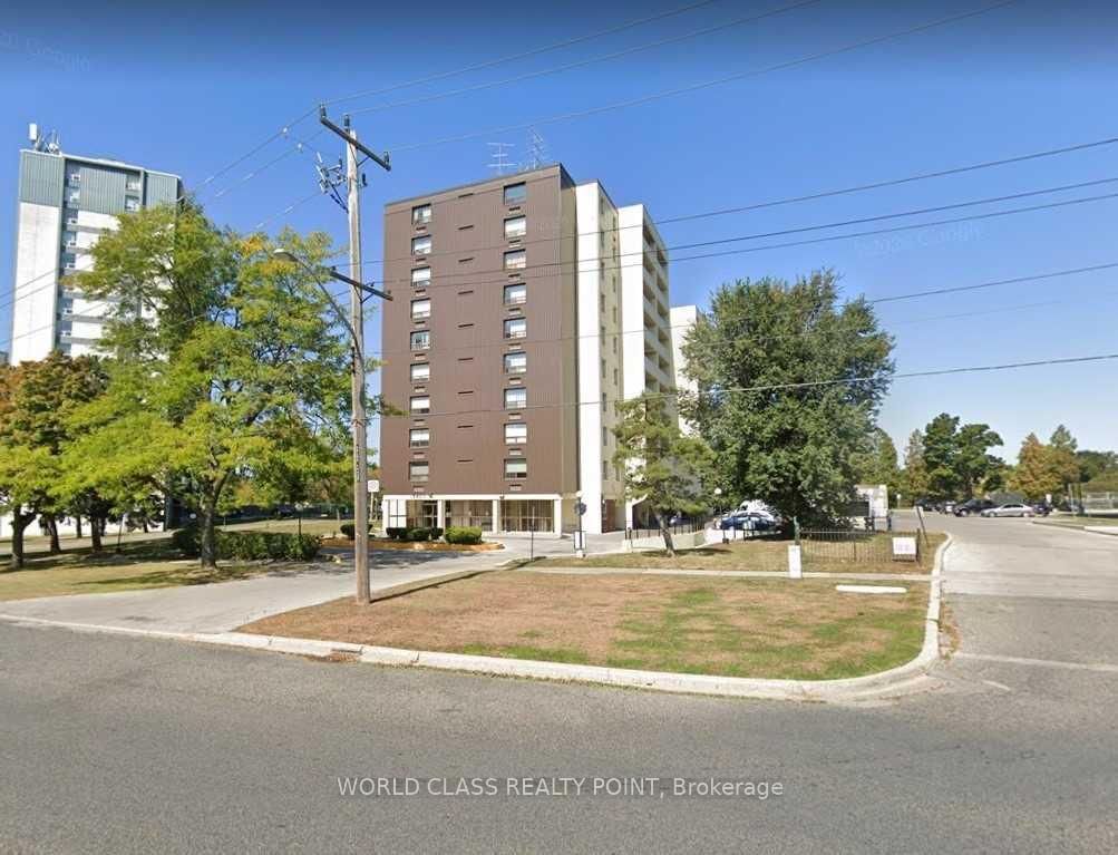 3420 Eglinton Ave E, unit 807 for sale