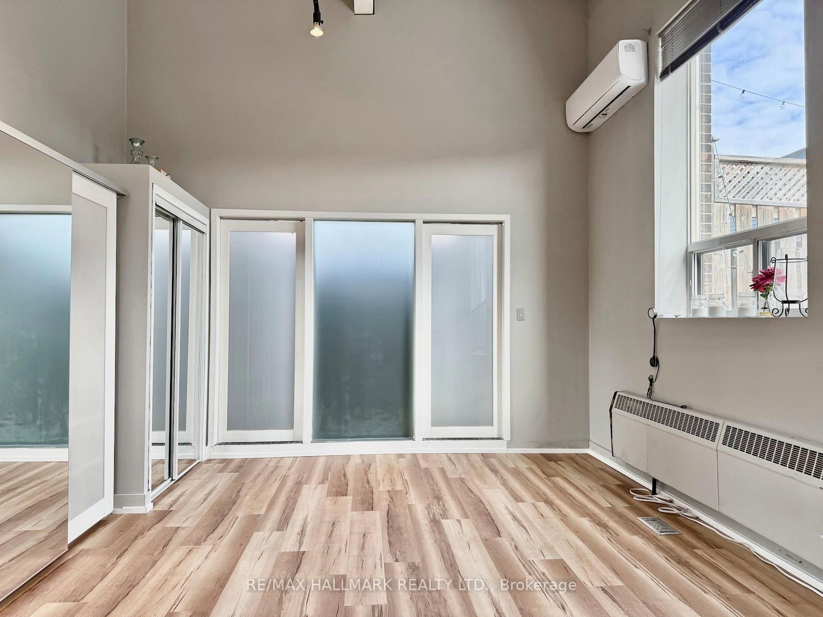 1173 Dundas St E, unit 232 for rent